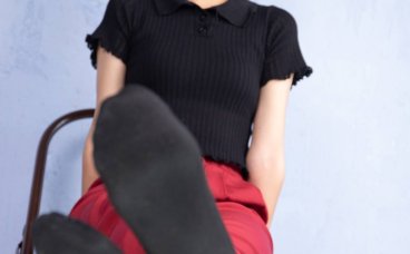 [南国足艺]13-气质美女小雨试镜，修长性感的美脚，脚型真漂亮，人美脚更美